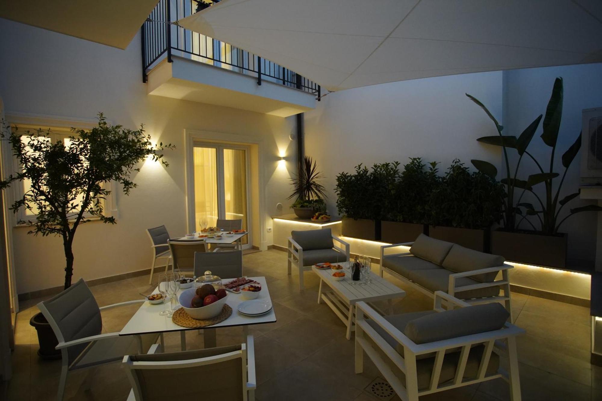Palazzo Bibbi - Rooms To Live Reggio Calabria Exterior foto