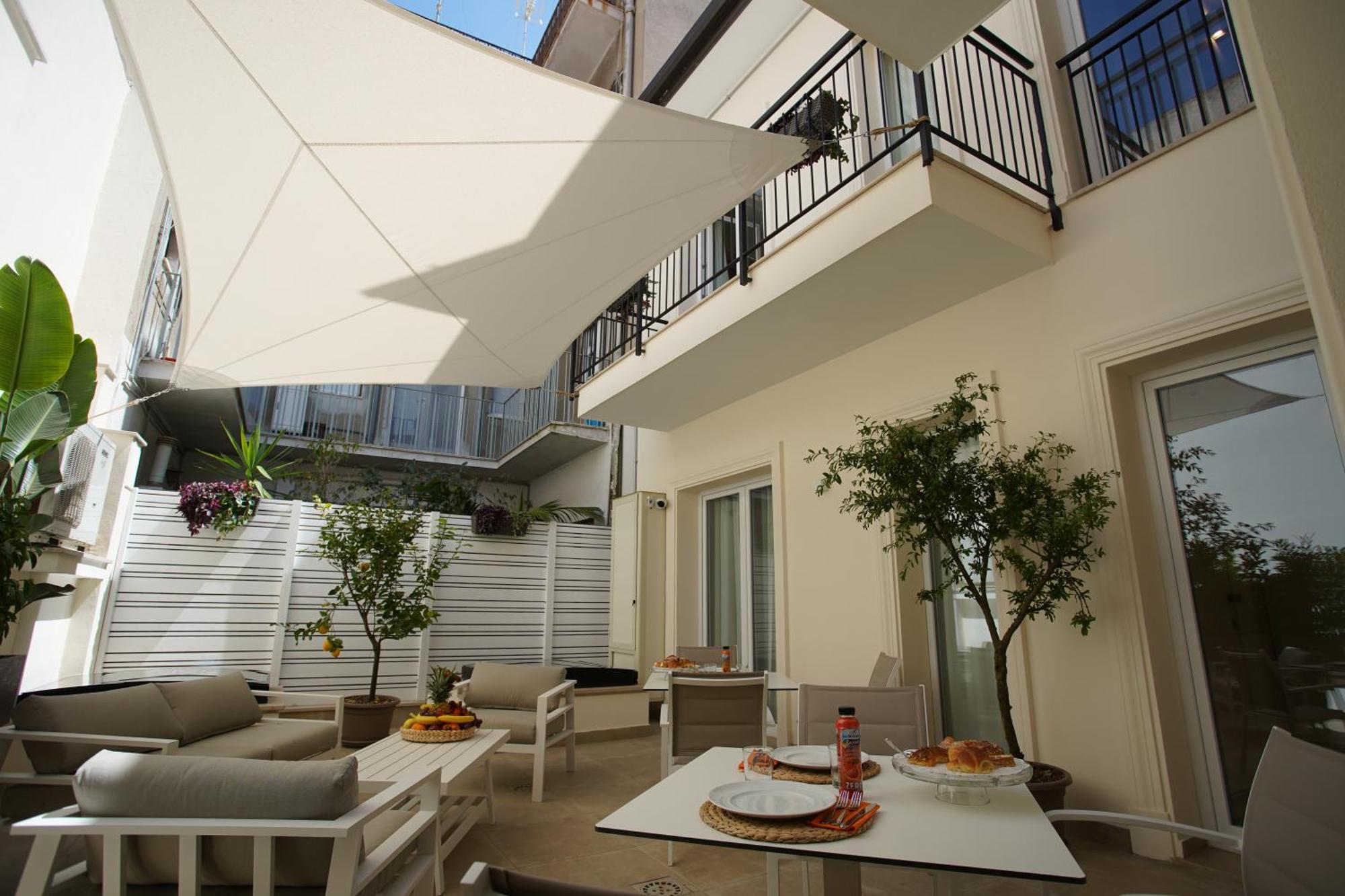 Palazzo Bibbi - Rooms To Live Reggio Calabria Exterior foto