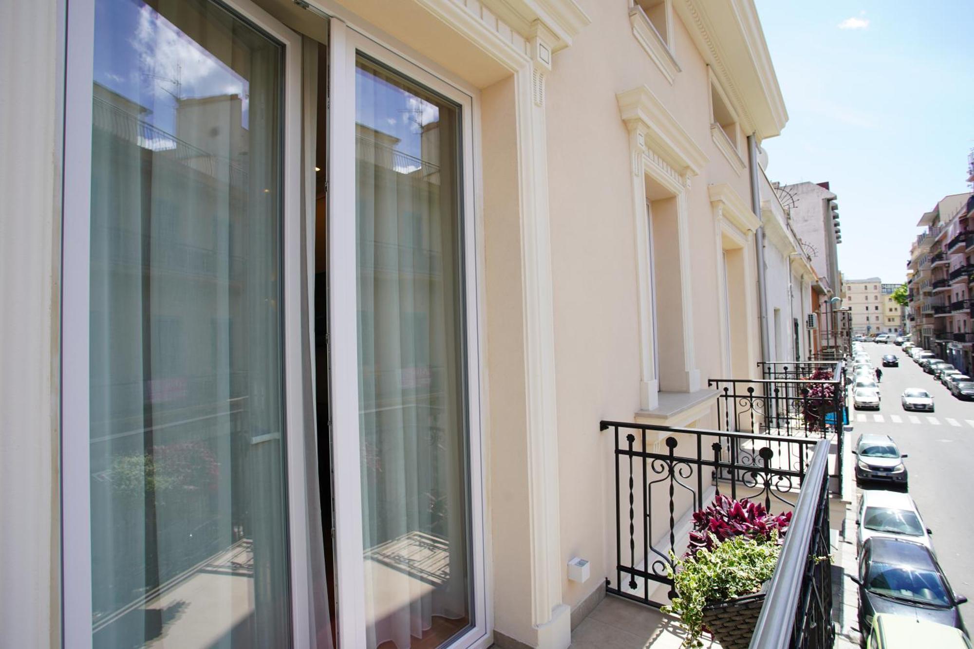 Palazzo Bibbi - Rooms To Live Reggio Calabria Exterior foto