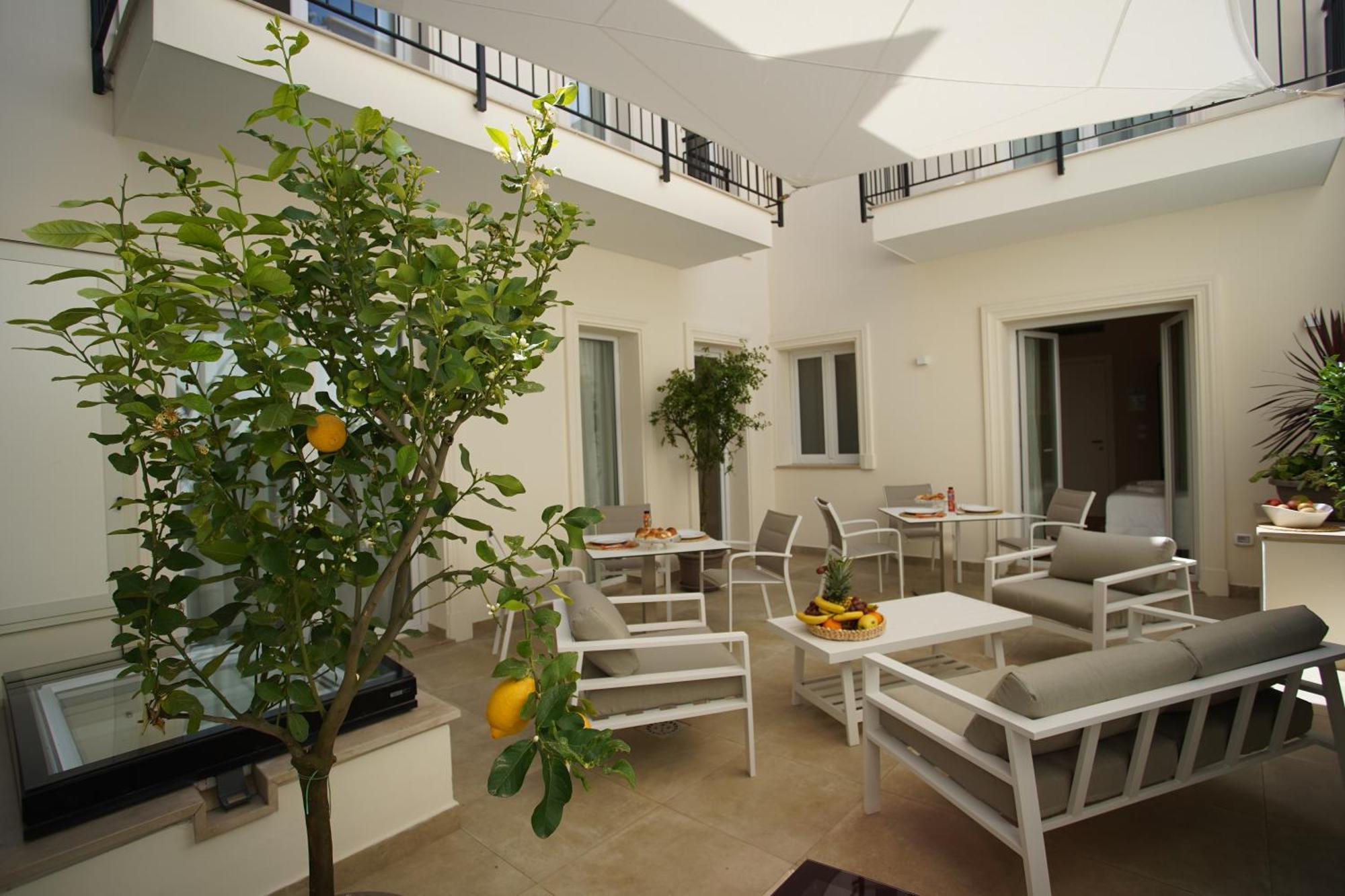Palazzo Bibbi - Rooms To Live Reggio Calabria Exterior foto